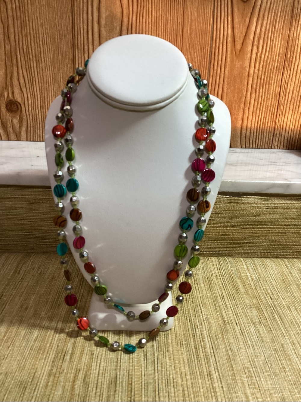 Multi-Color Beaded Women’s Necklace - Vibrant Green, Pink, Blue, Orange
